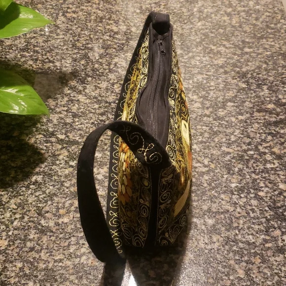 Shoulder Bag - Picture 5 of 8